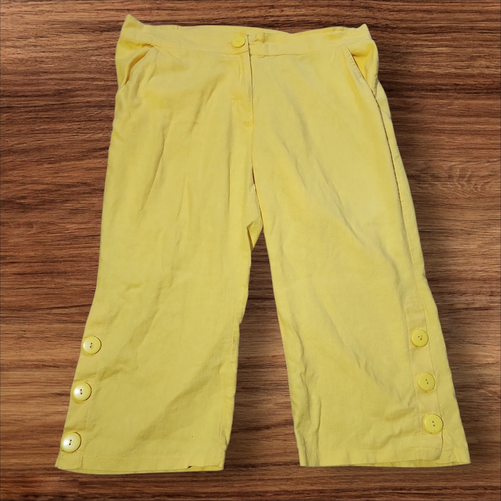 GOLD FLAVA | Y2K 55% Linen Sunny Yellow Women's‎ Capris with Button Details | 16